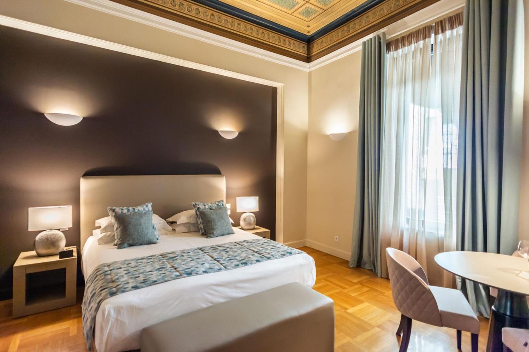 33Solonossuites Atina Oda fotoğraf