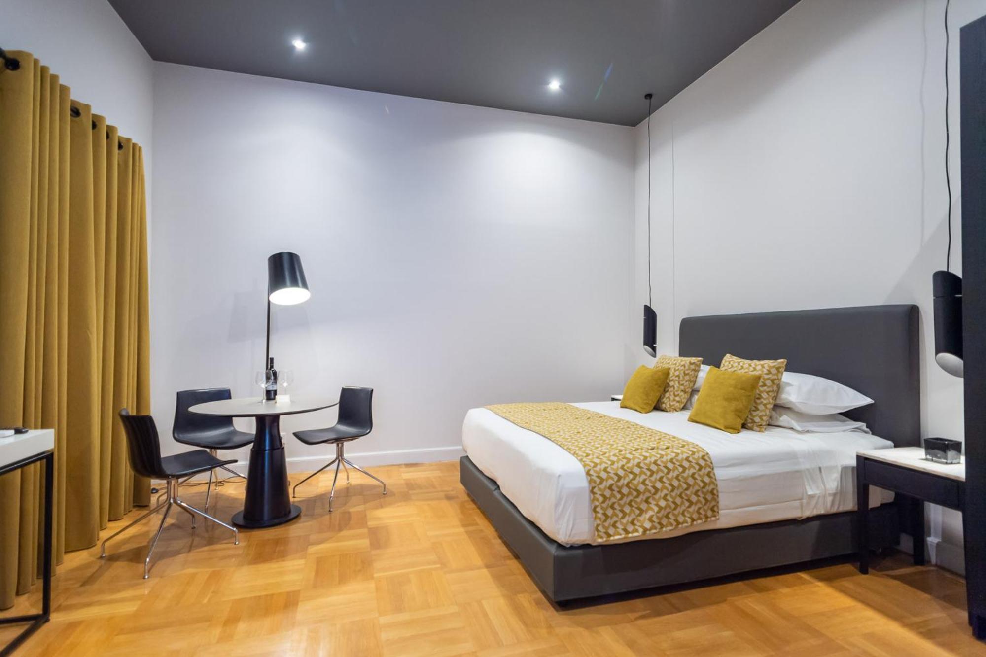 33Solonossuites Atina Oda fotoğraf