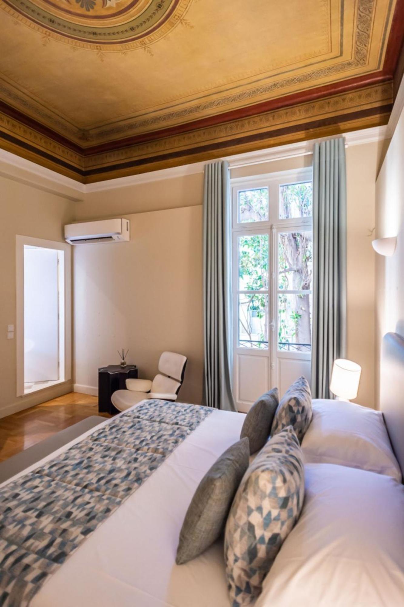 33Solonossuites Atina Oda fotoğraf