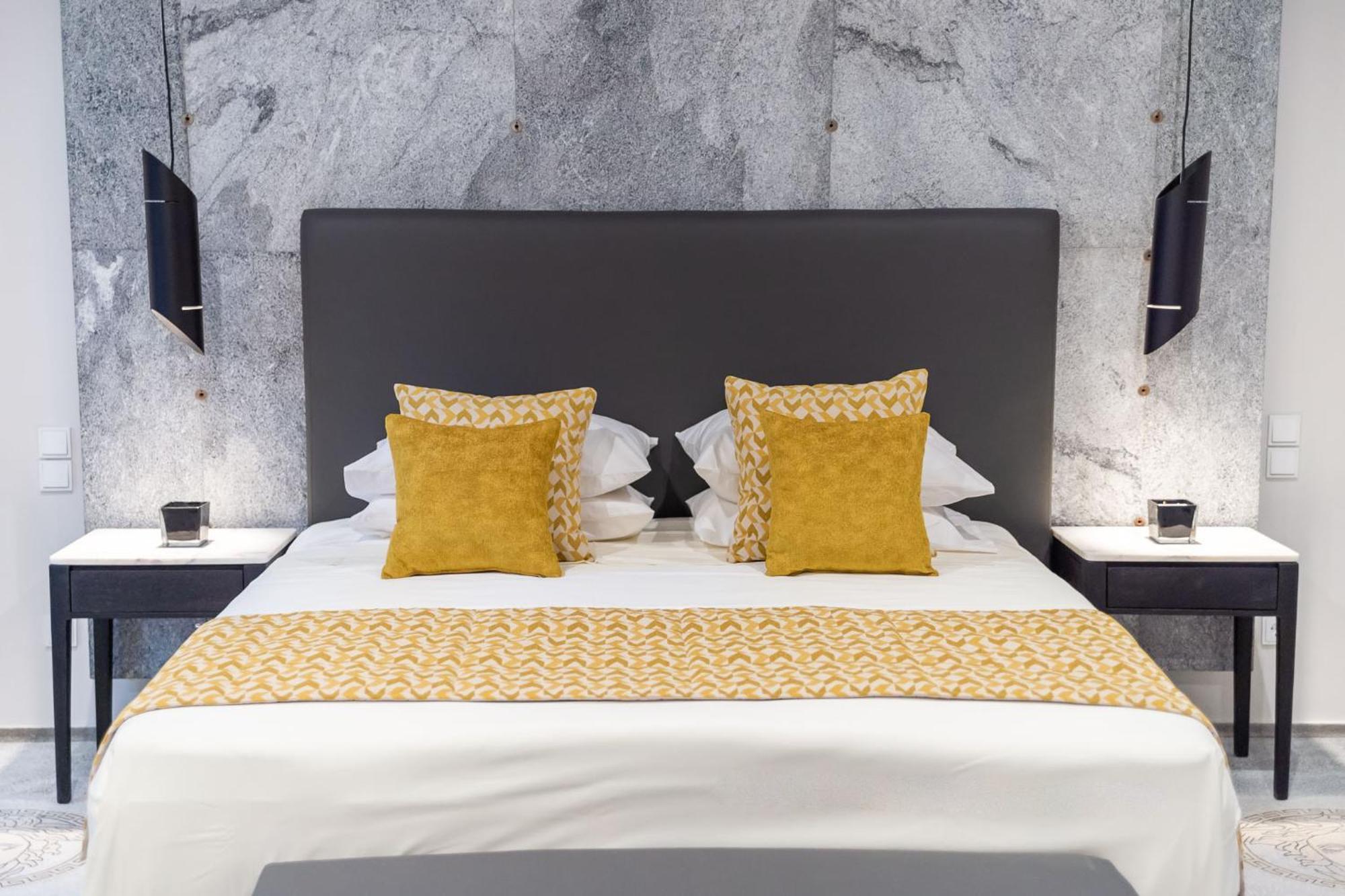 33Solonossuites Atina Oda fotoğraf