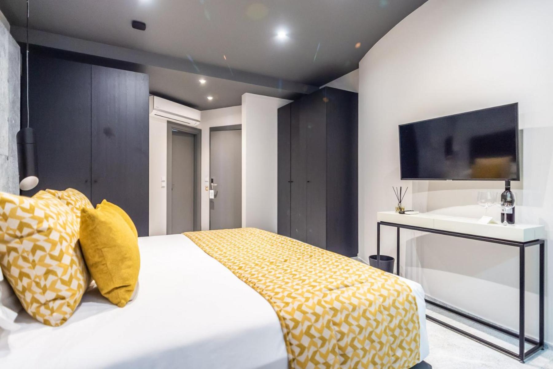 33Solonossuites Atina Oda fotoğraf