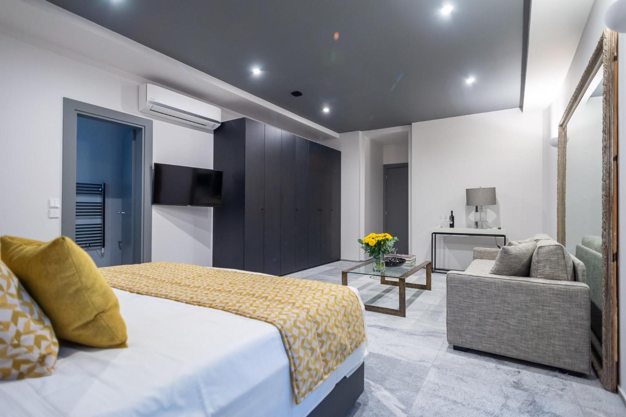 33Solonossuites Atina Oda fotoğraf