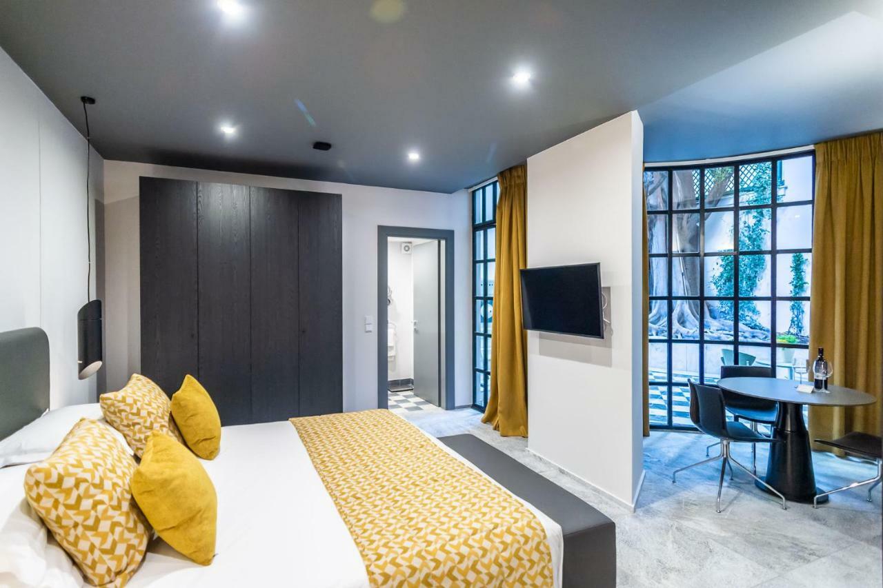 33Solonossuites Atina Oda fotoğraf